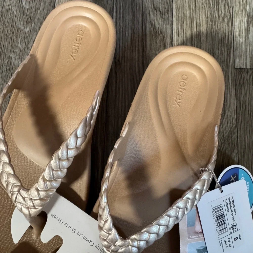 Aetrex Vicki Flip Flops Women Size 8 Champagne Gloss Braided Orthotic Sandals
